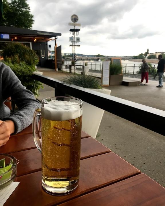 Konigsbacher Biergarten am Deutschen Eck